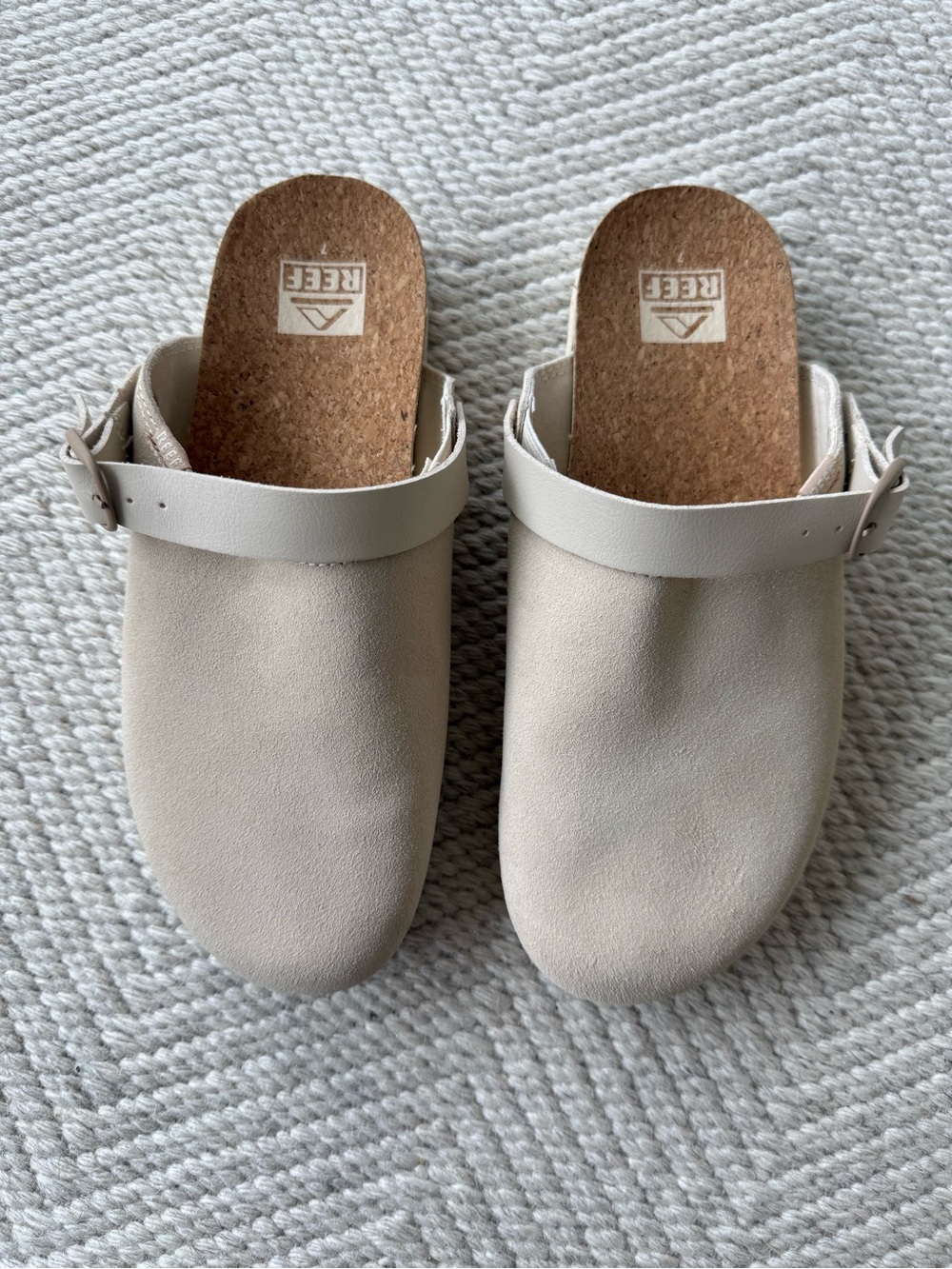 Reef Taupe Beige Suede Slip-On Mule Clog sz 7 - Picture 4 of 6